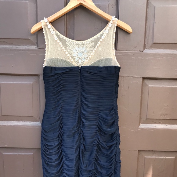Adrianne Pappel COLLECTION cocktail dress 6p - Picture 2 of 4